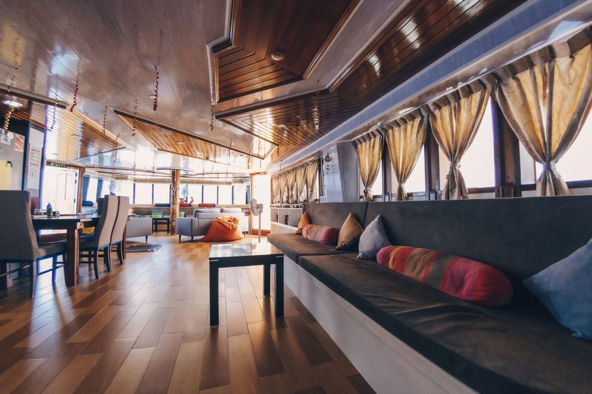 Salon interior - Princess Dhonkamana