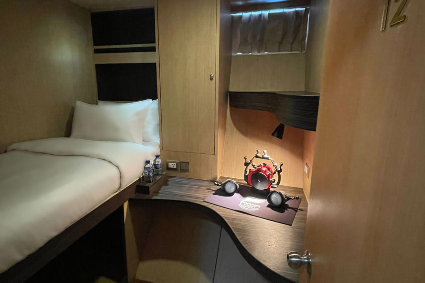 Deluxe Single Cabin