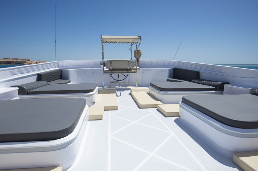 Sonnendeck - Golden Dolphin II