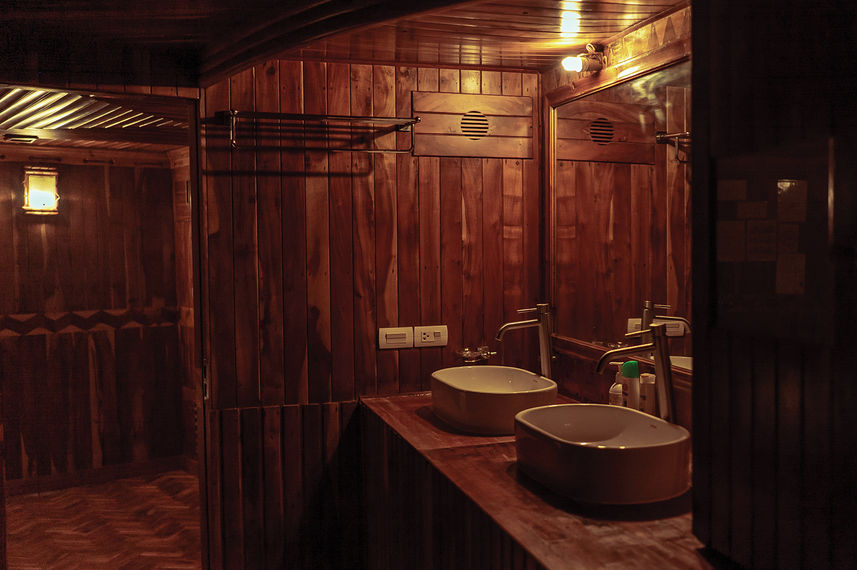 En-Suite bathrooms - Iruvai