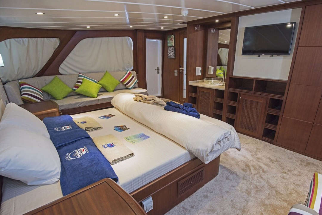 #suite
