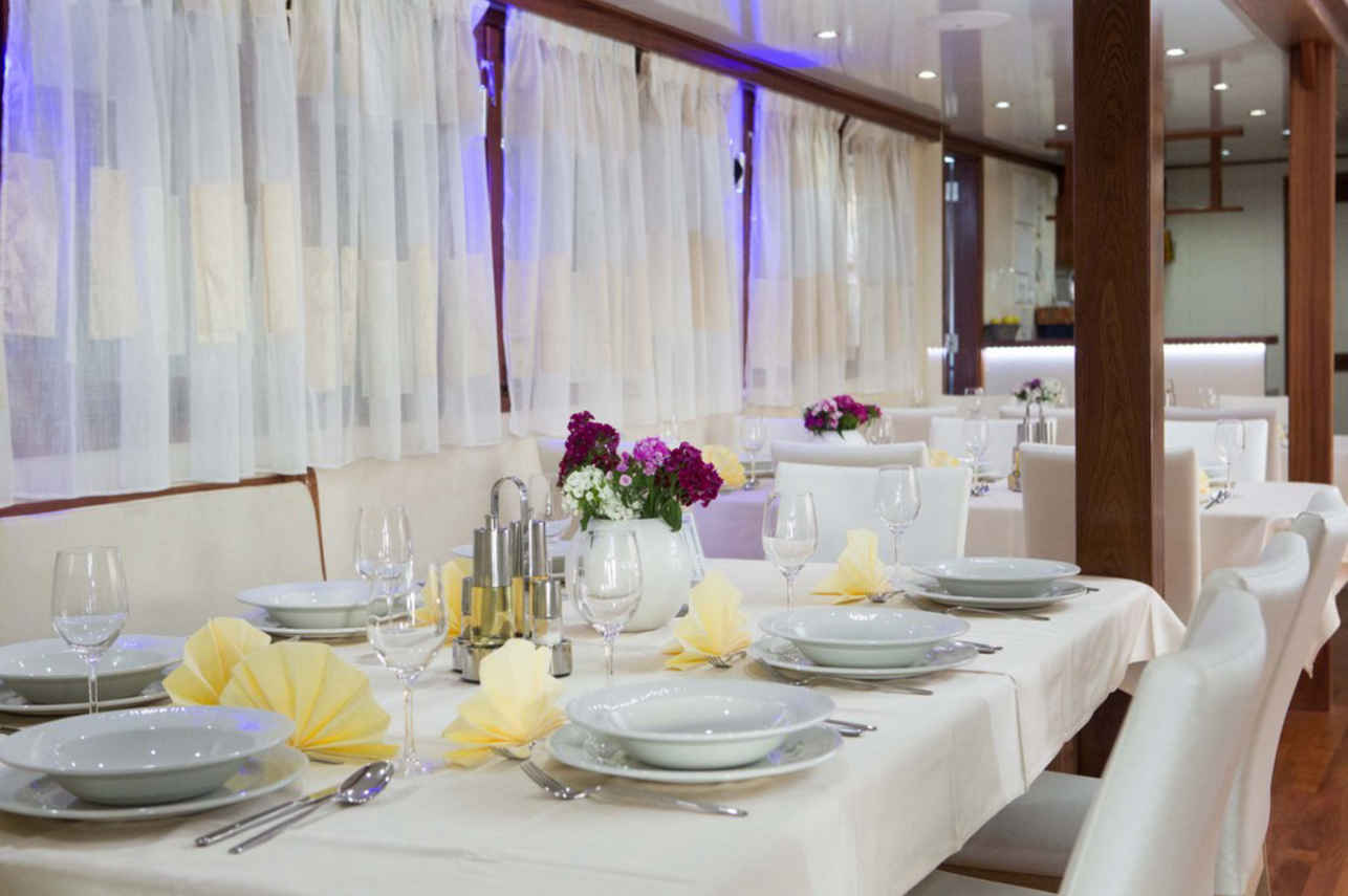 Dining Room - Splendid