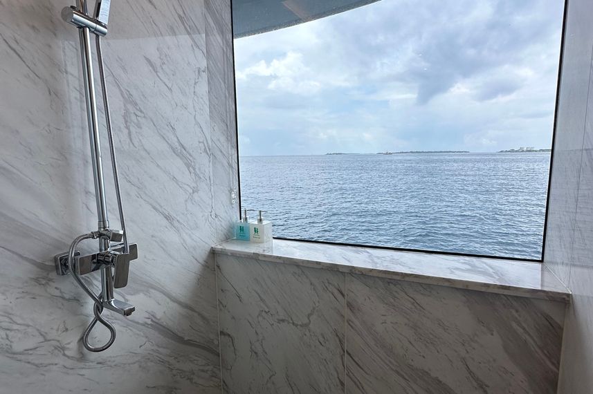 Deluxe Cabin Bathroom
