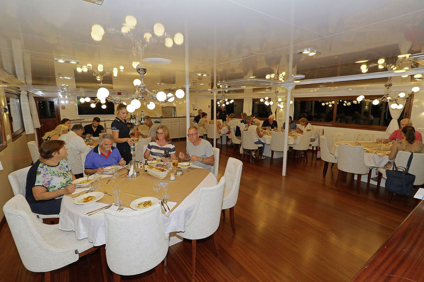 Relax - Dining Room