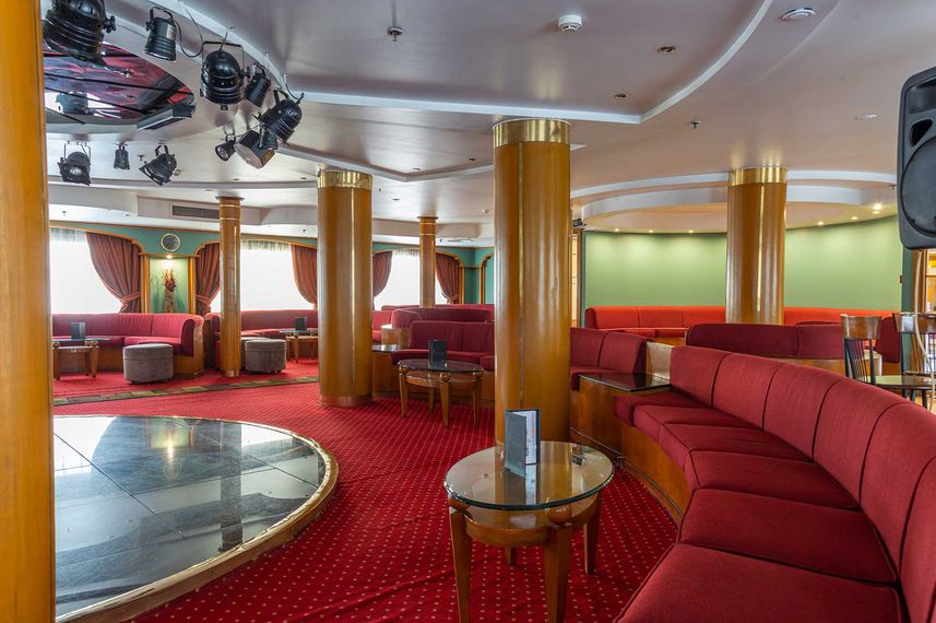 Bar y Salon - Monte Carlo