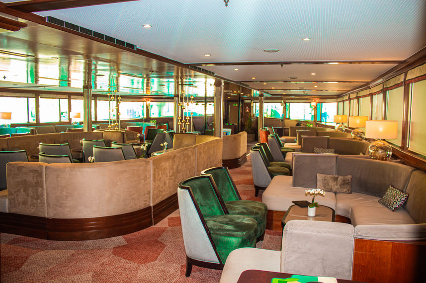 Área de Bar e Lounge - Douro Cruiser