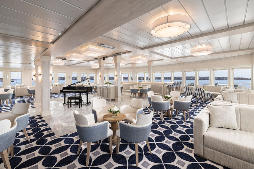 Salon interior - American Eagle